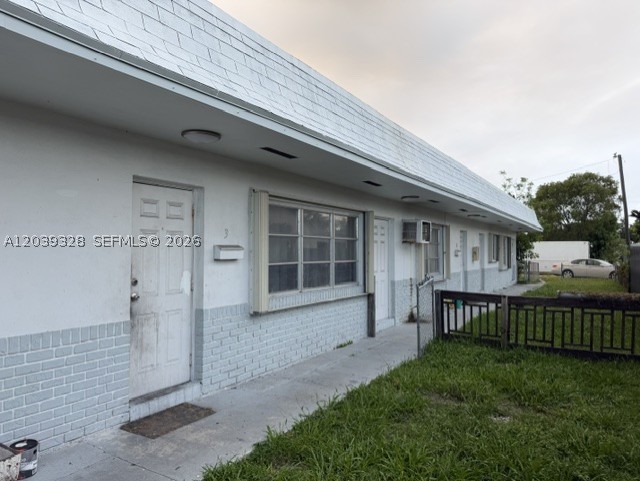 2128 Roosevelt St 3 Property Photo 3