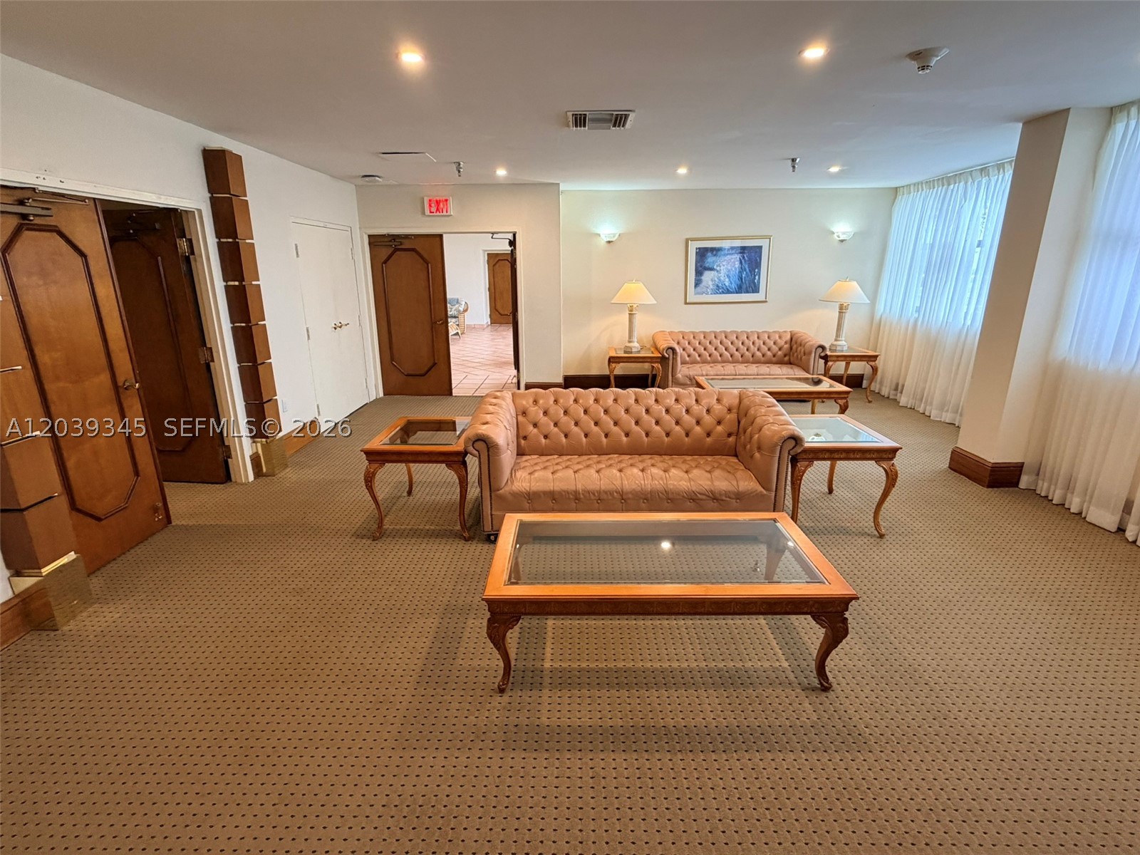 5757 Collins Ave 702 Property Photo 24