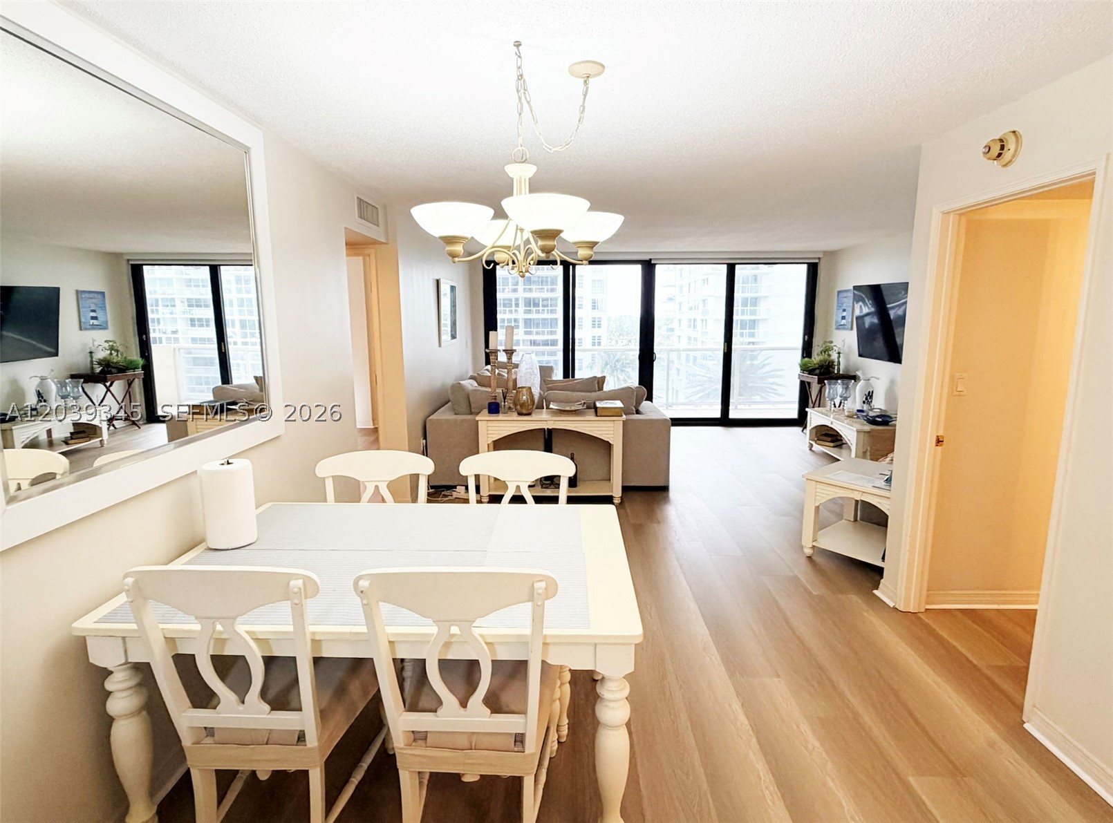 5757 Collins Ave 702 Property Photo 31