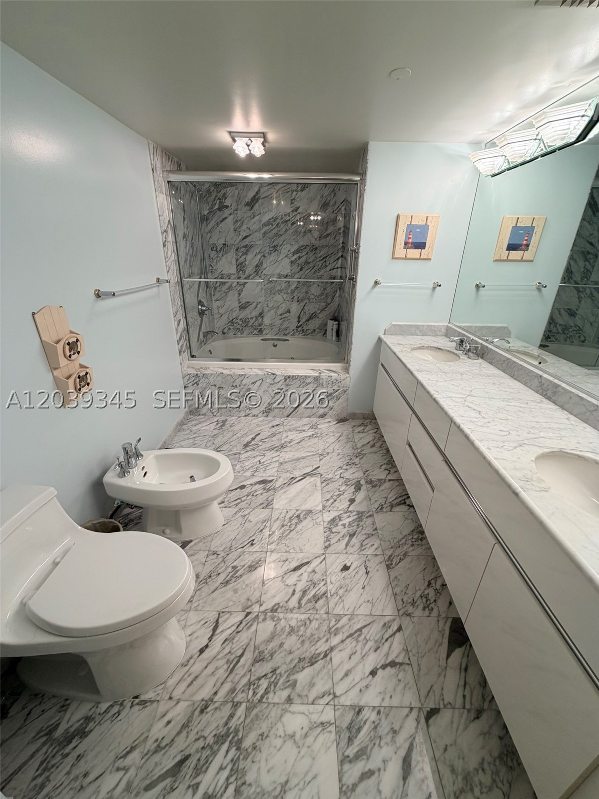 5757 Collins Ave 702 Property Photo 40