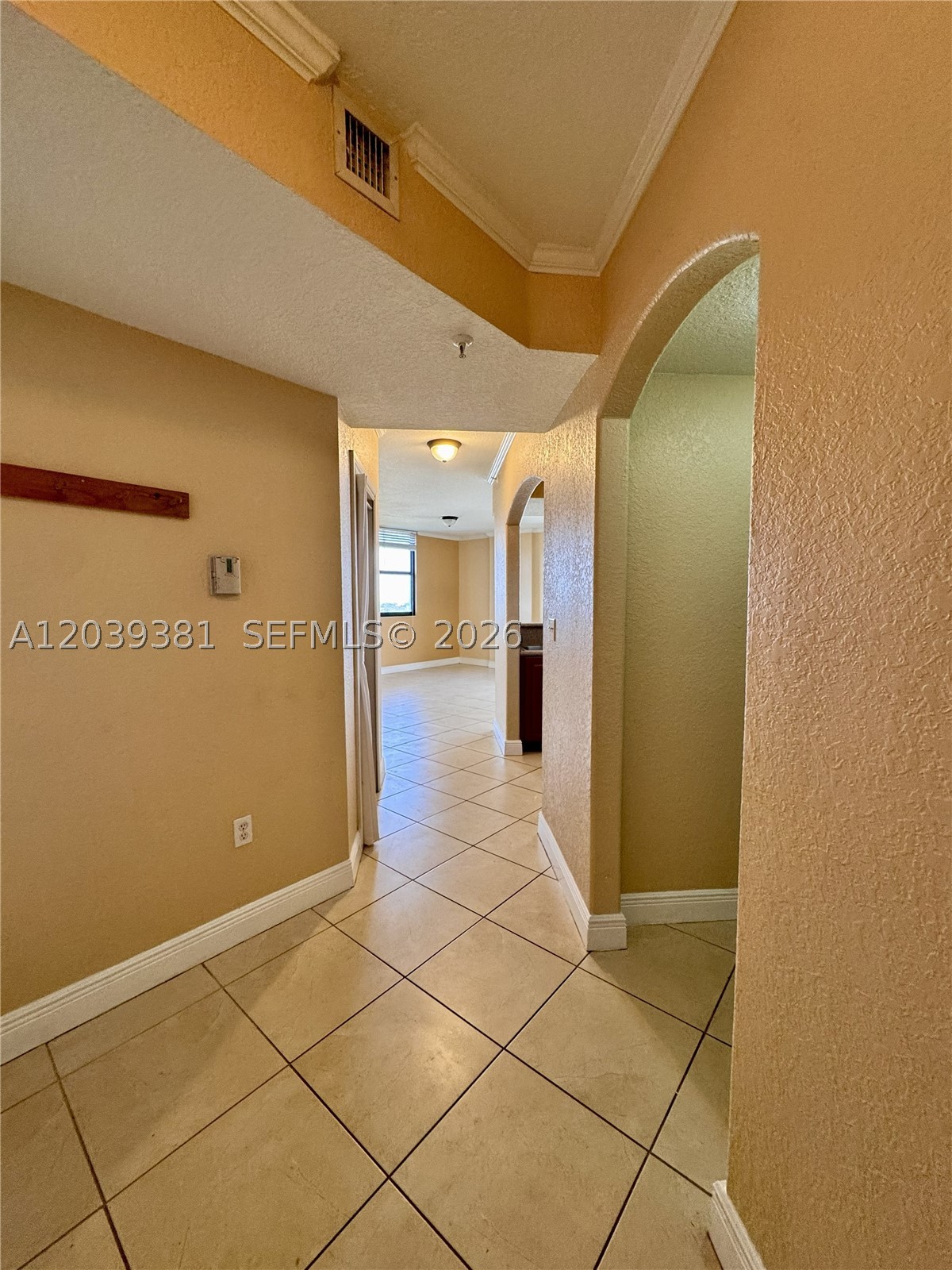 2301 Sw 27th Ave 1500 Property Photo 3