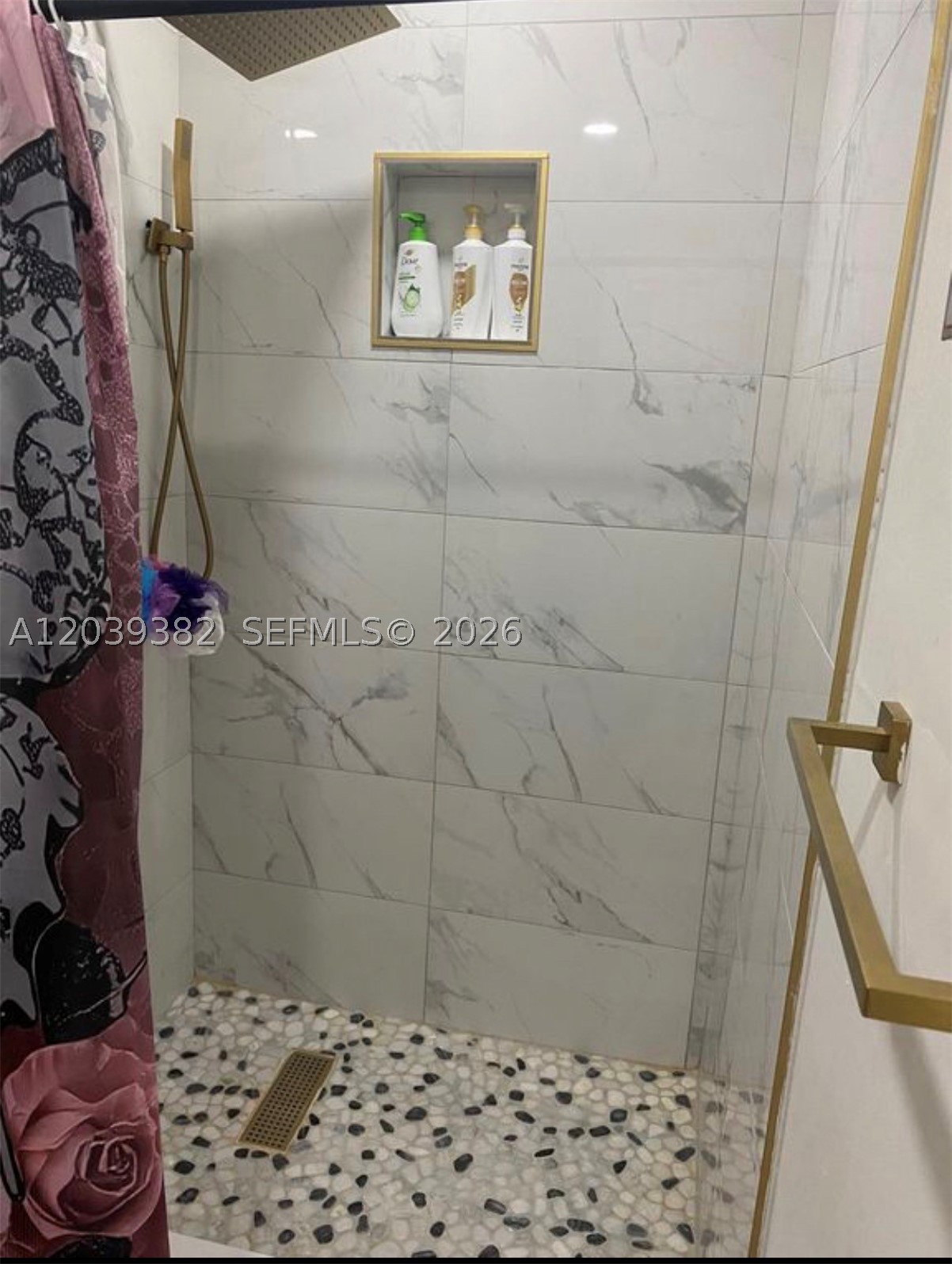 A12039382 Property Photo 8