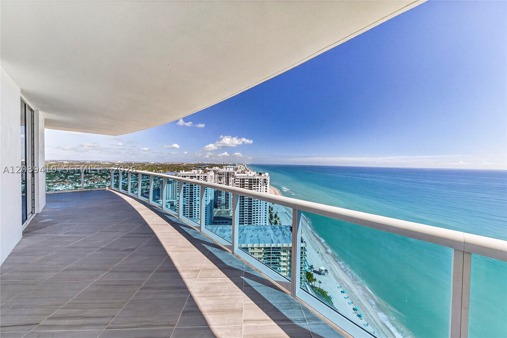 2711 S Ocean Dr 3102 Property Photo 2