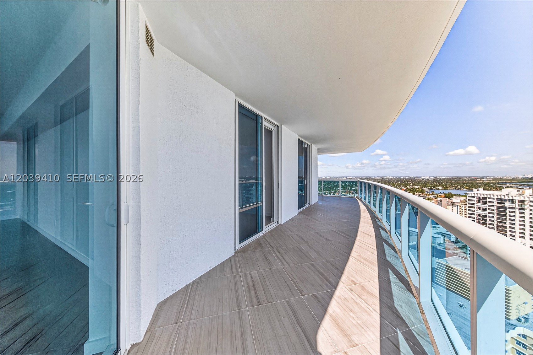 2711 S Ocean Dr 3102 Property Photo 5