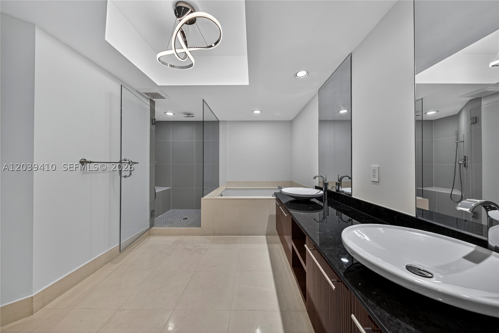 2711 S Ocean Dr 3102 Property Photo 17