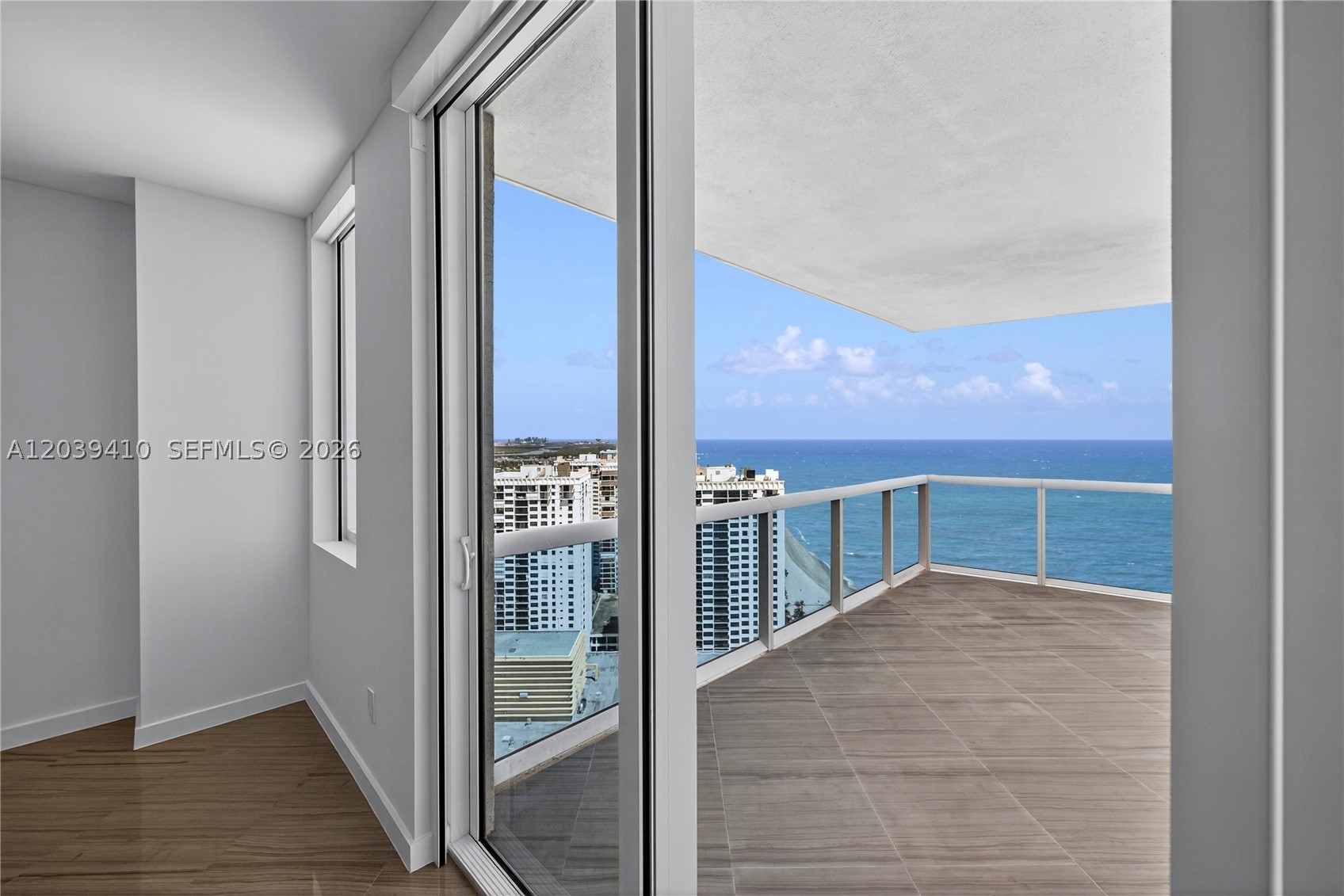 2711 S Ocean Dr 3102 Property Photo 22