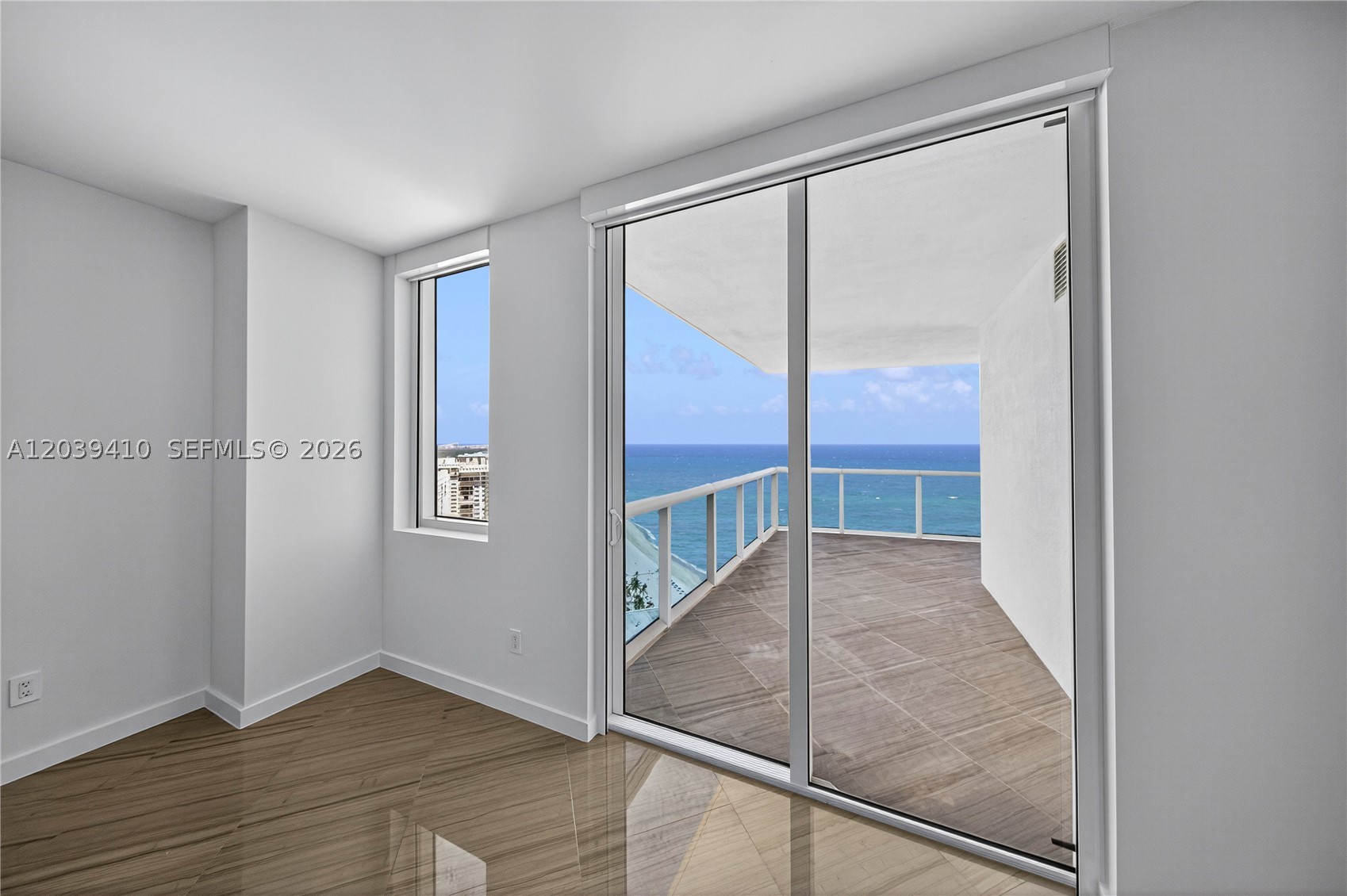 2711 S Ocean Dr 3102 Property Photo 23