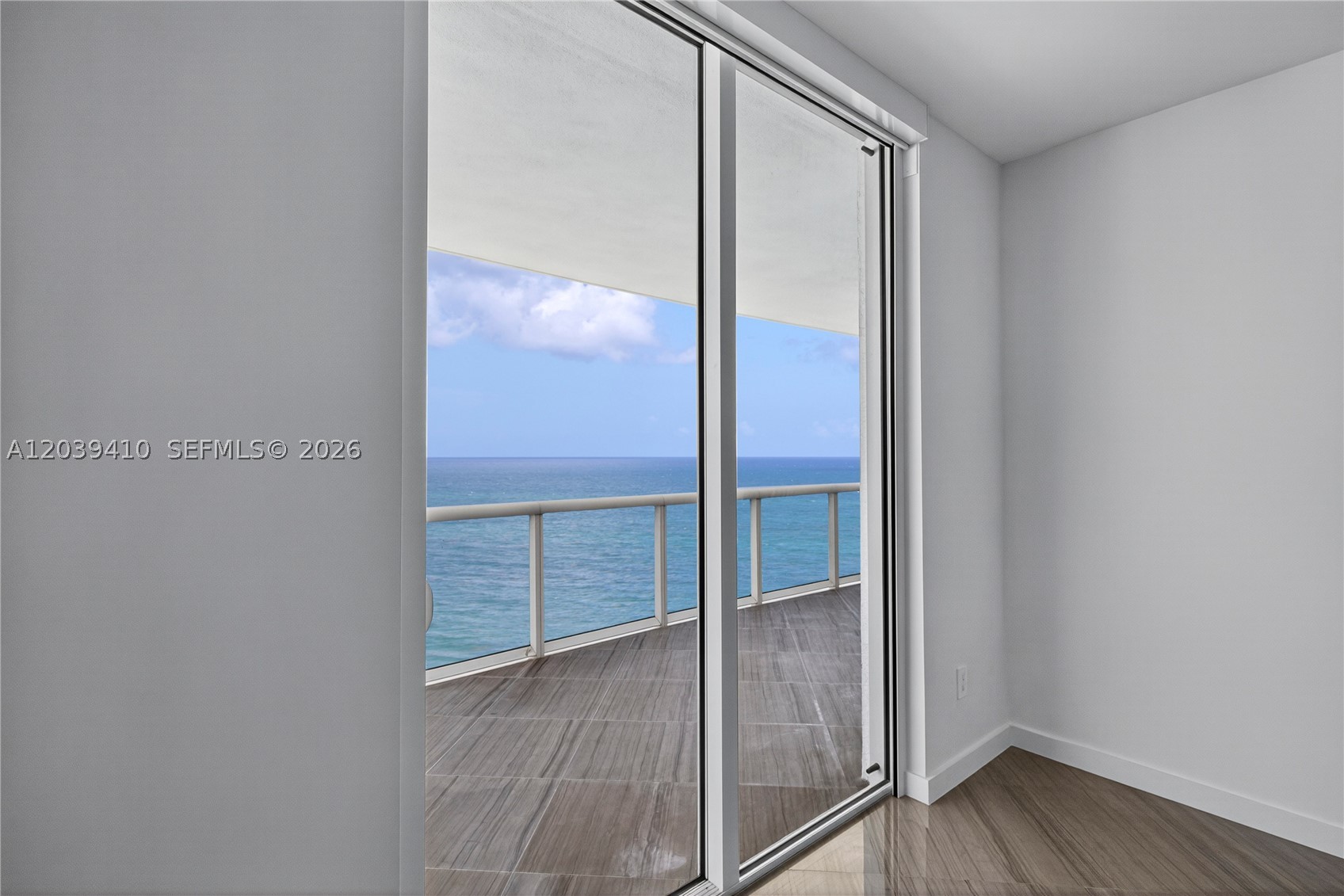 2711 S Ocean Dr 3102 Property Photo 32