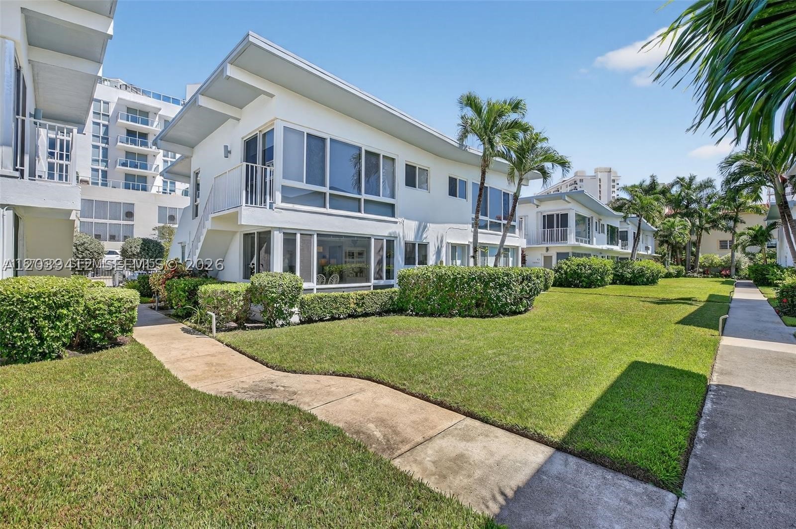 425 Bayshore Dr D-3 Property Photo 3