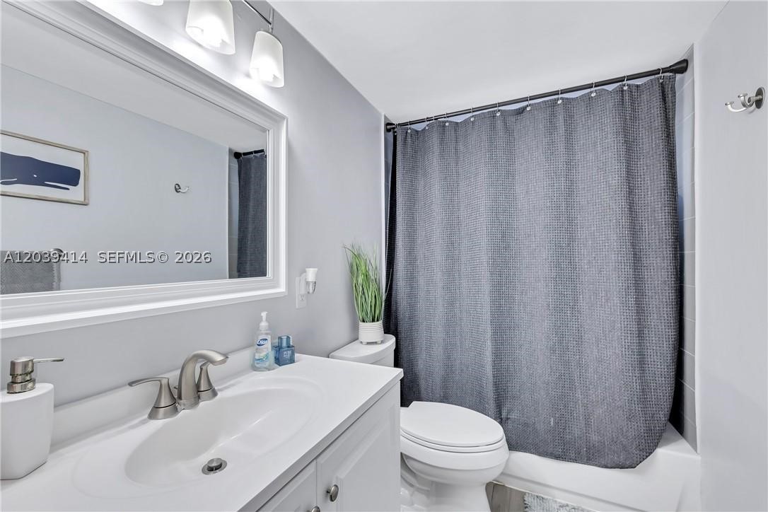 4025 N Federal Hwy 120a Property Photo 14
