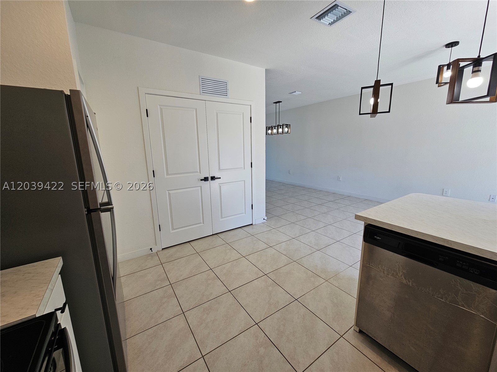1473 Ne 5th Ave 1473 Property Photo 7