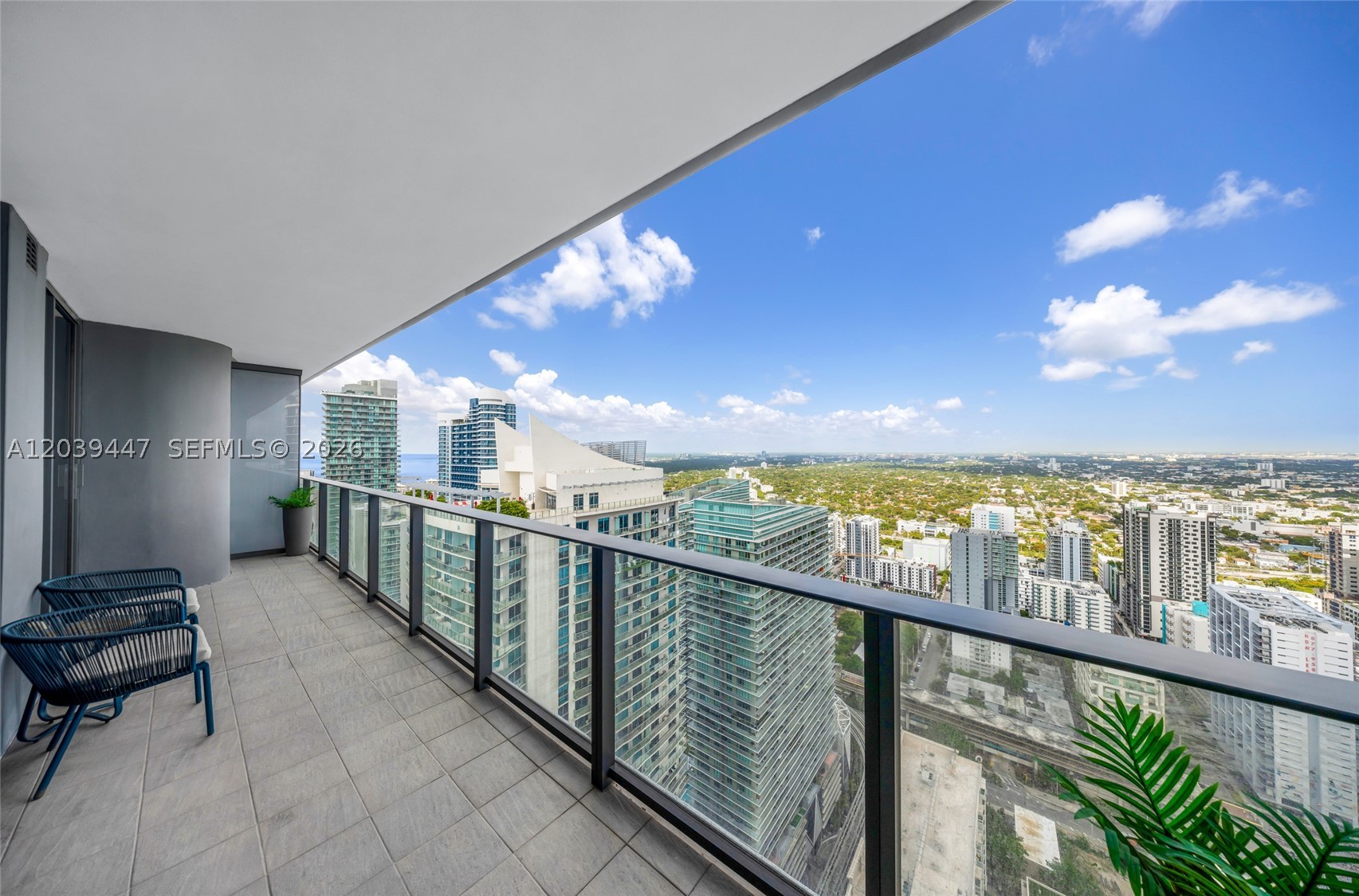 1000 Brickell Plz 4704 Property Photo 13
