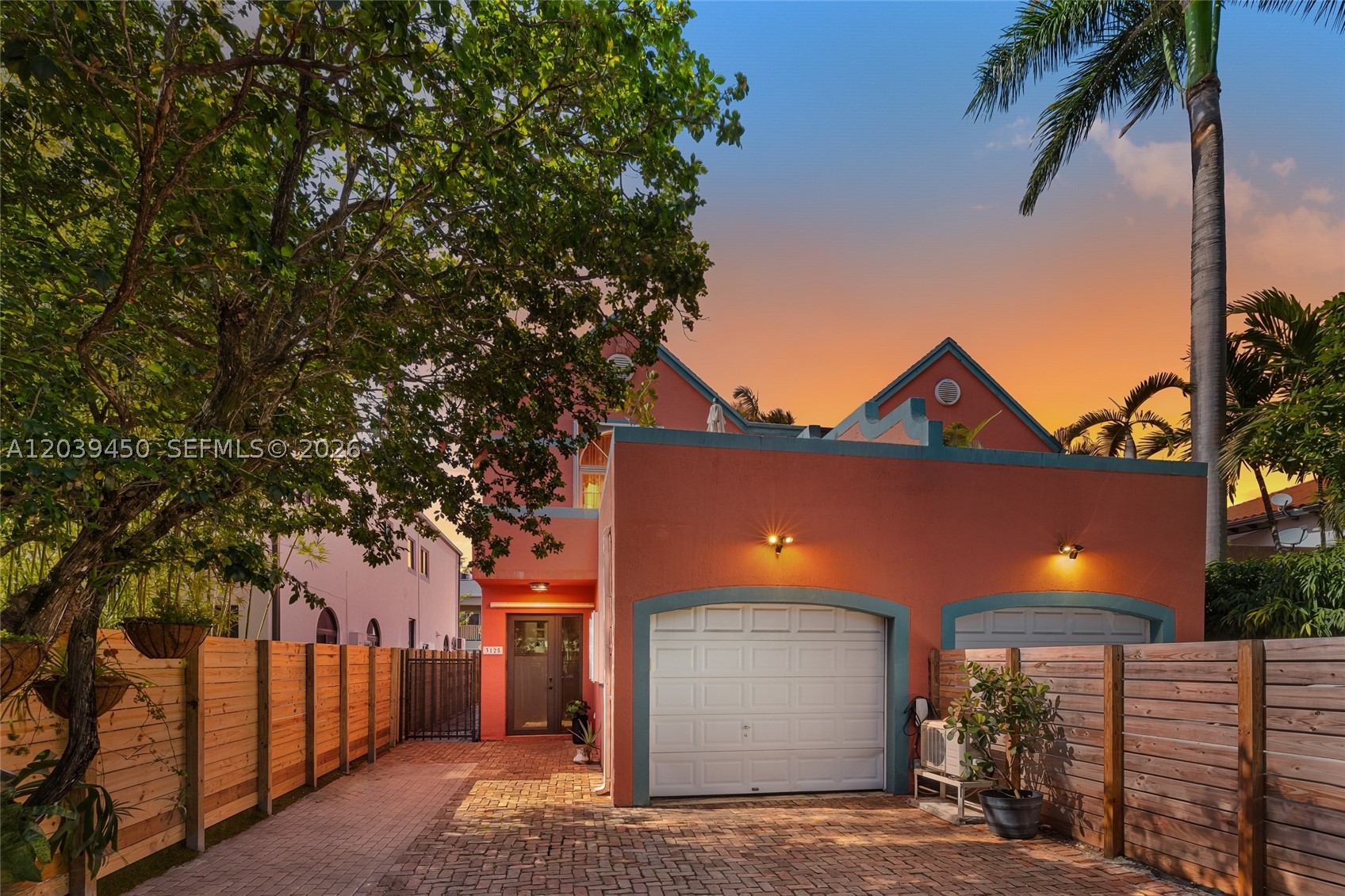 3125 Jackson Ave 3125