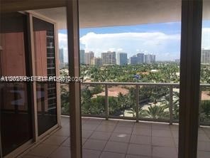 19333 Collins Ave 1109 Property Photo 17