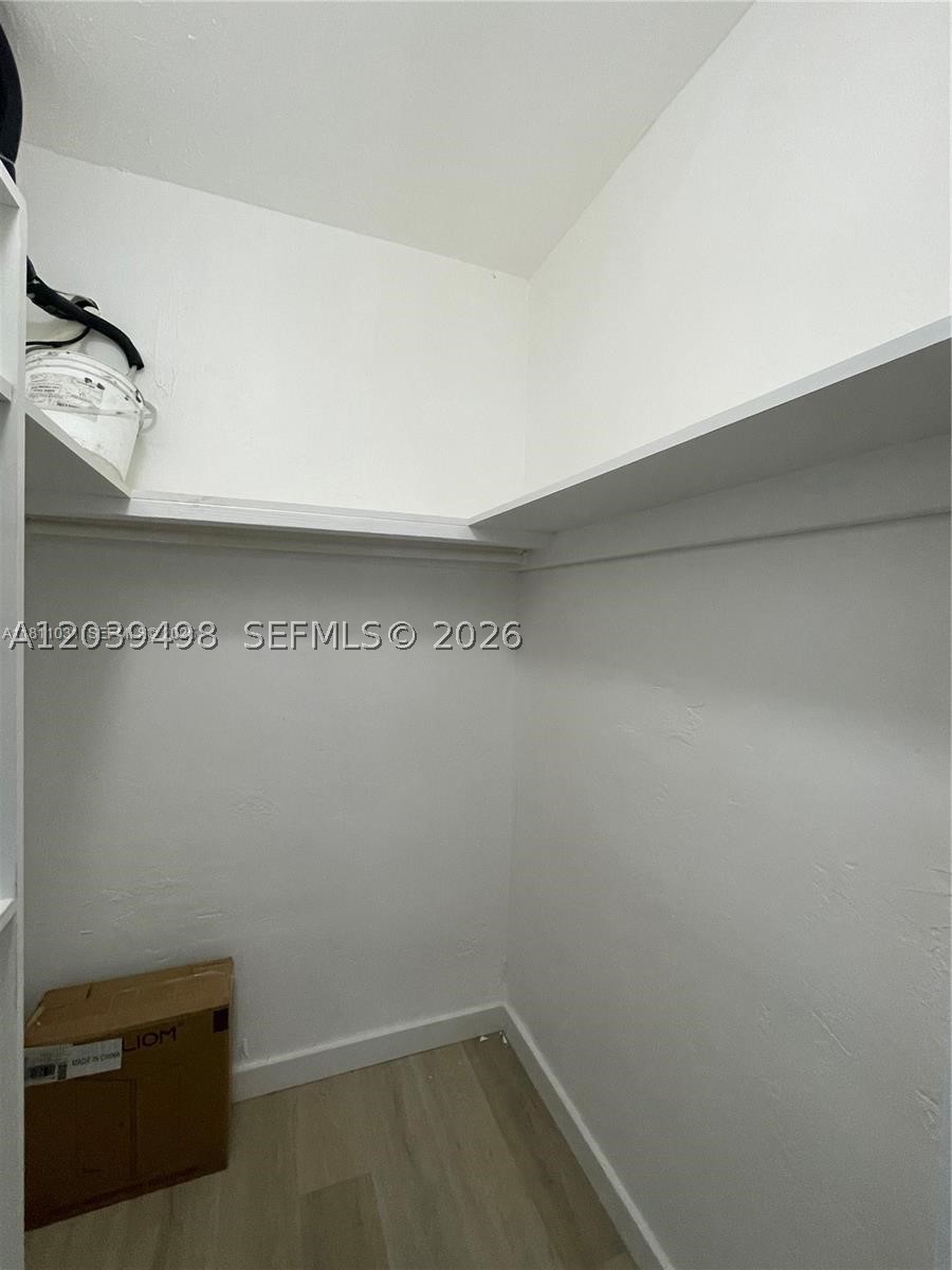 2120 Biarritz Dr Property Photo 11