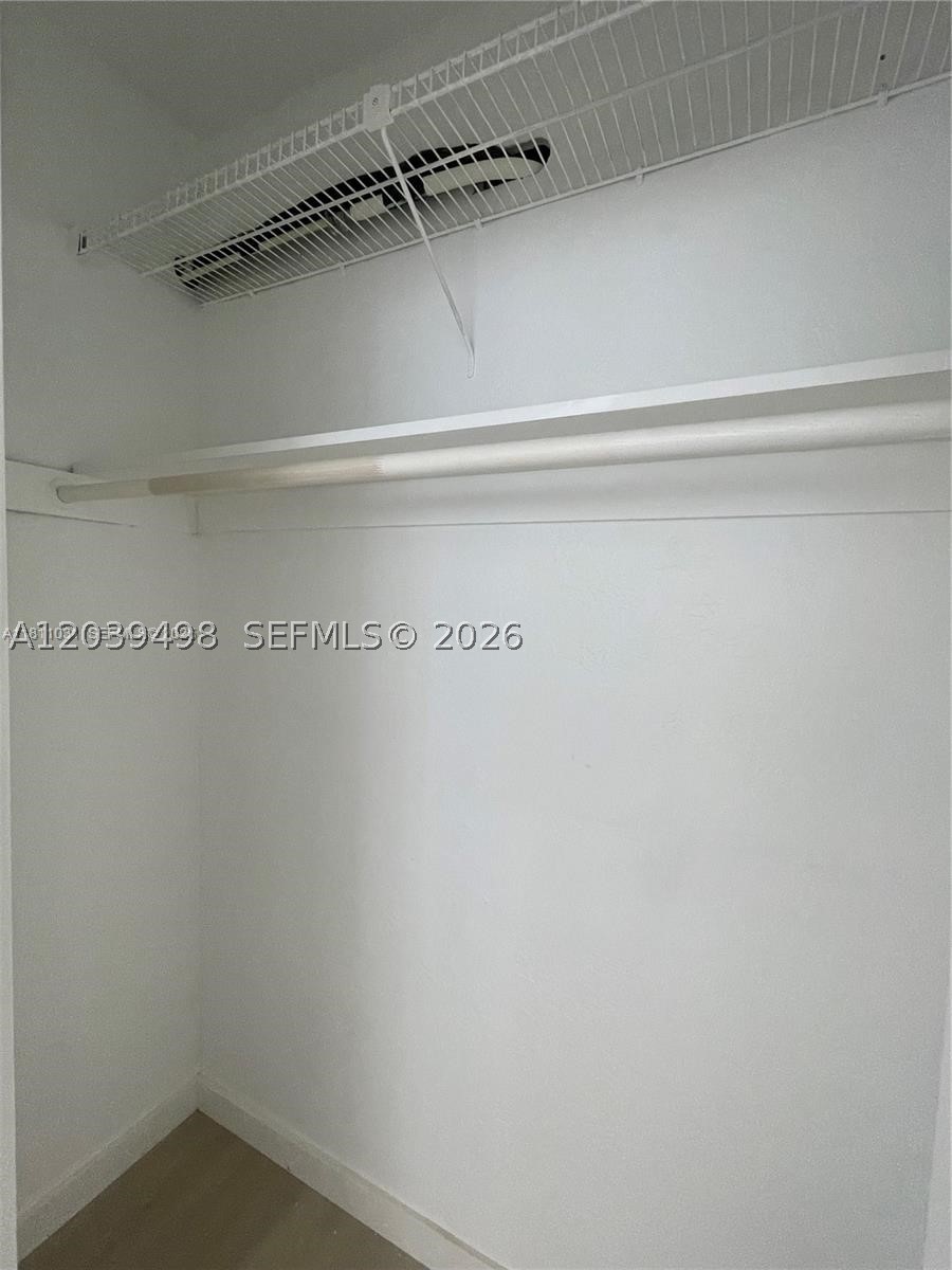 2120 Biarritz Dr Property Photo 16