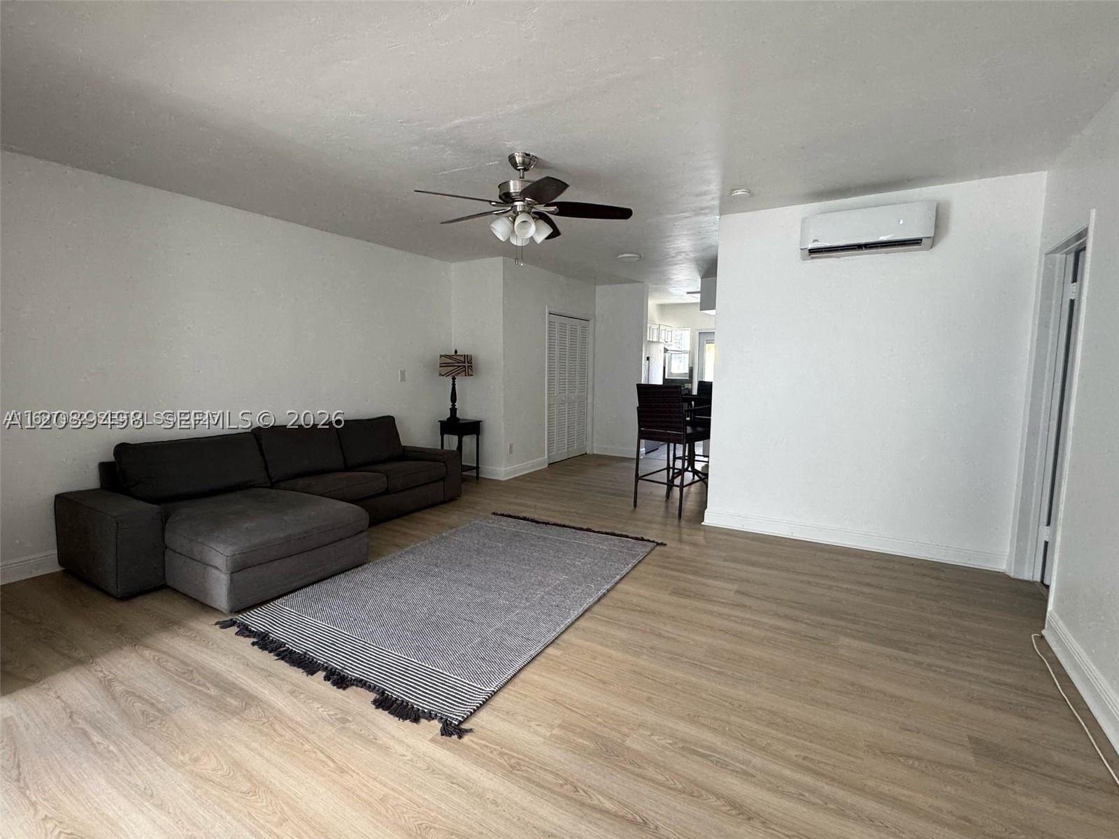2120 Biarritz Dr Property Photo 17