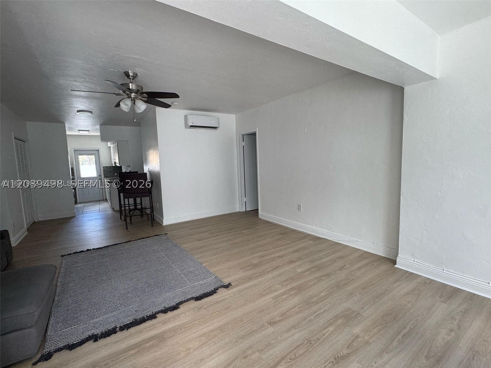 2120 Biarritz Dr Property Photo 18