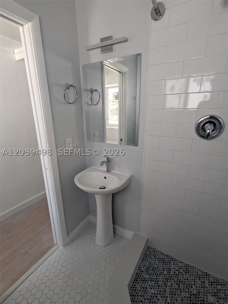 2120 Biarritz Dr Property Photo 26