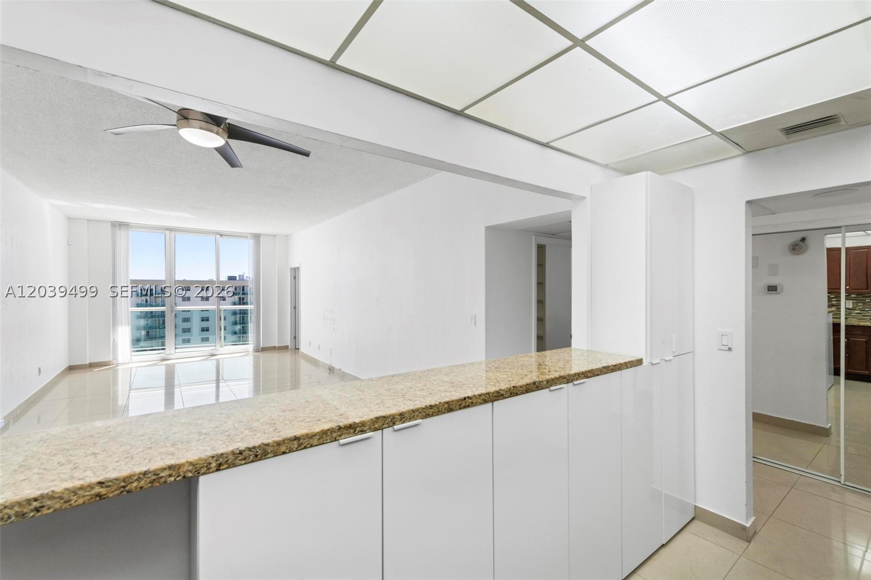 19380 Collins Ave Ph-6 Property Photo 9