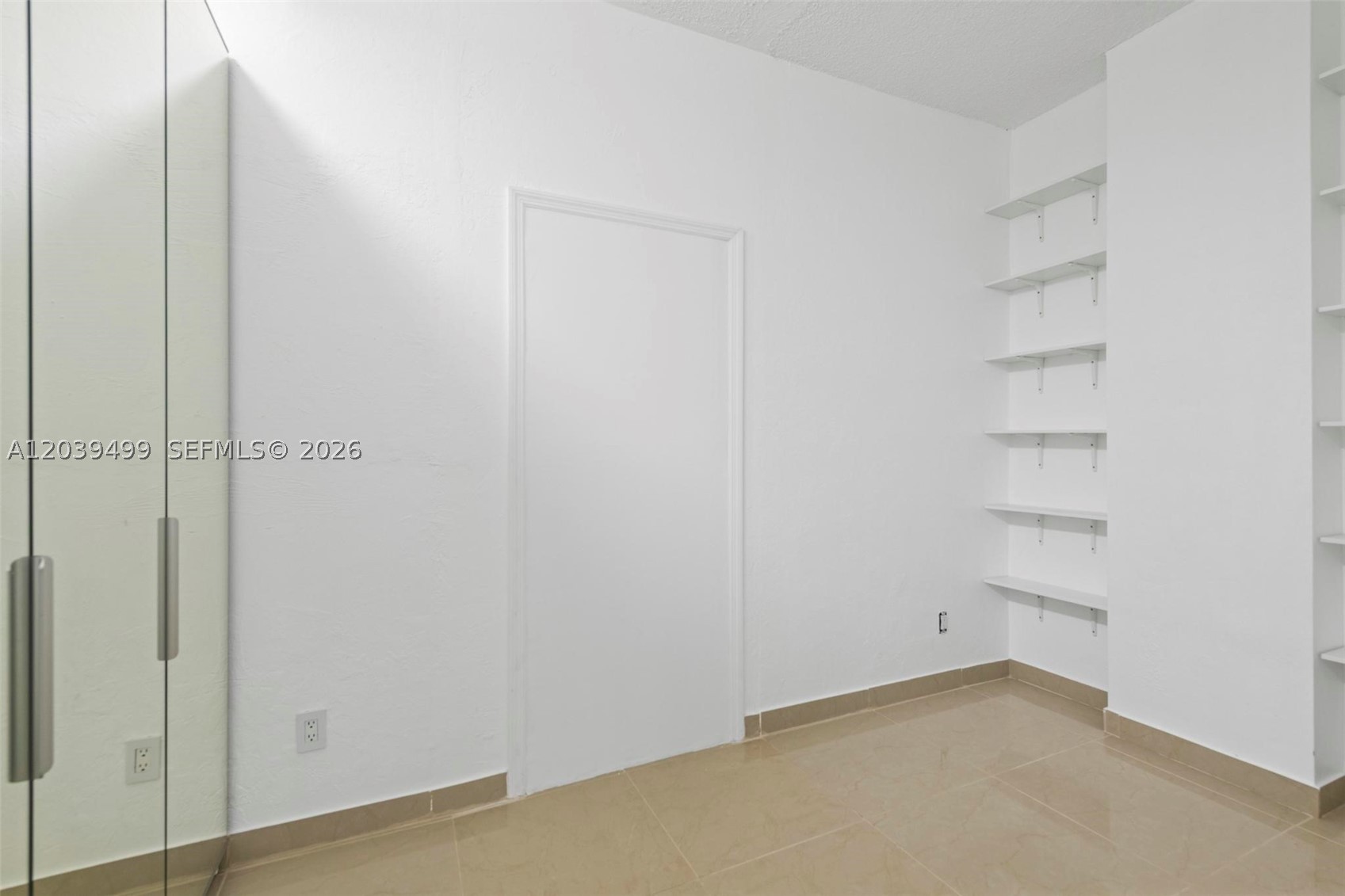19380 Collins Ave Ph-6 Property Photo 14