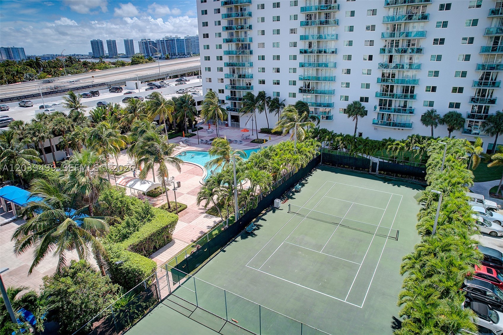 19380 Collins Ave Ph-6 Property Photo 28