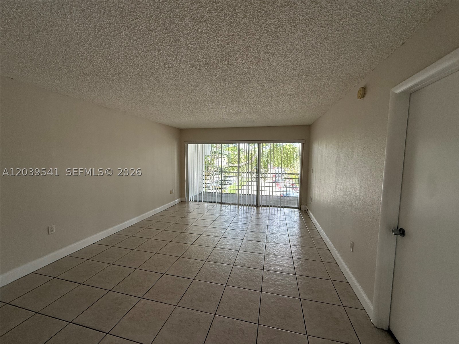 4205 N University Dr 309 Property Photo 5