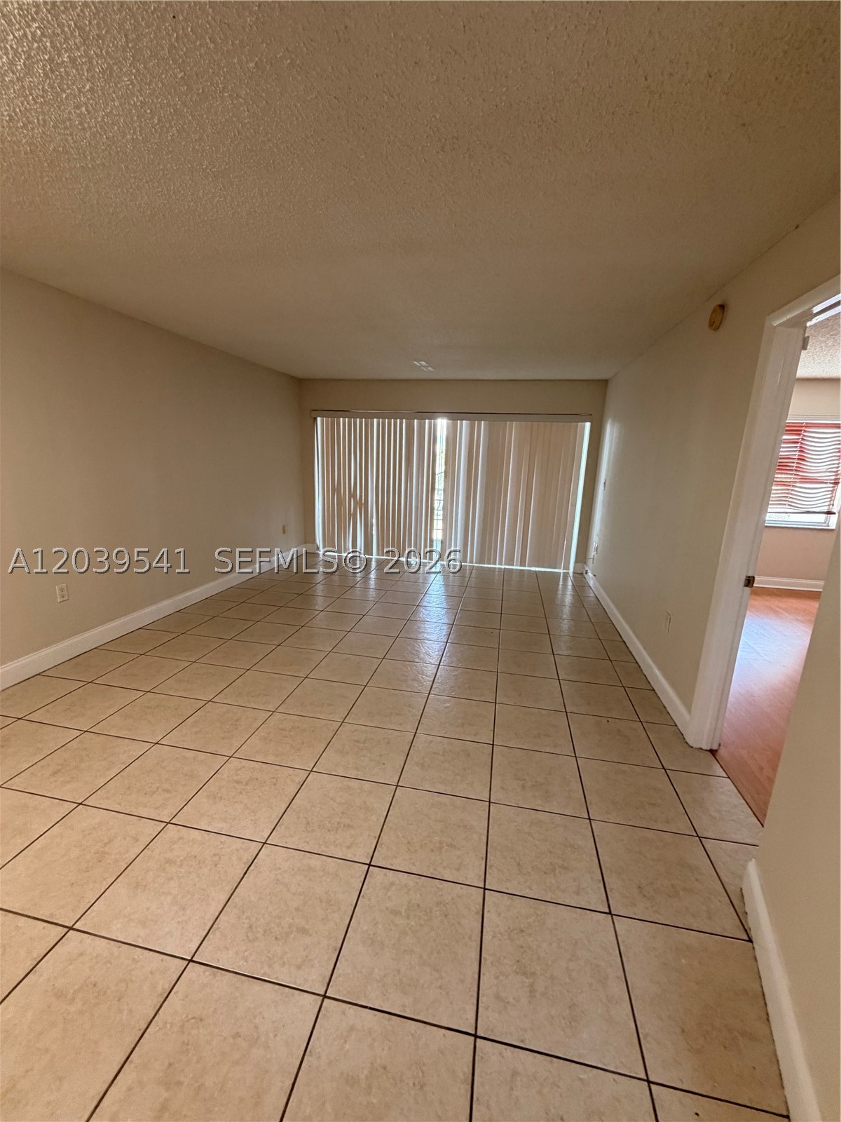 4205 N University Dr 309 Property Photo 8
