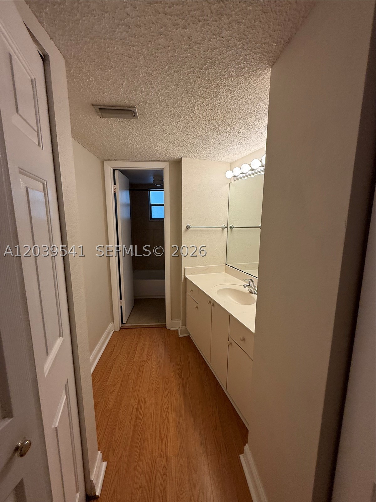 4205 N University Dr 309 Property Photo 14