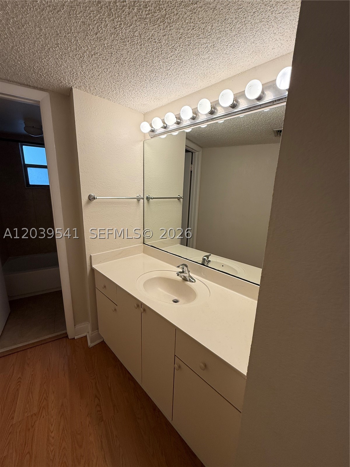 4205 N University Dr 309 Property Photo 15