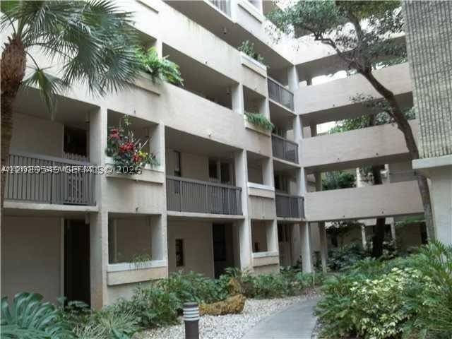 6800 Cypress Rd 411 Property Photo 1
