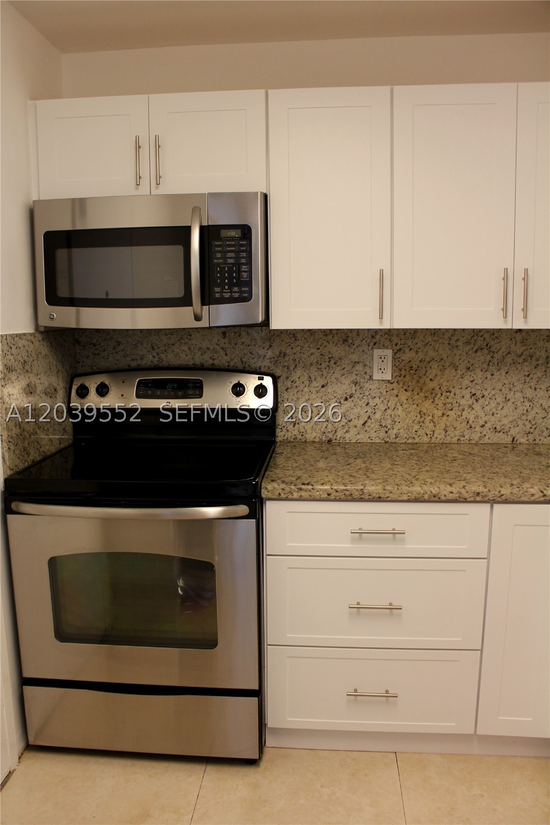 2333 Brickell Ave 1004 Property Photo 5
