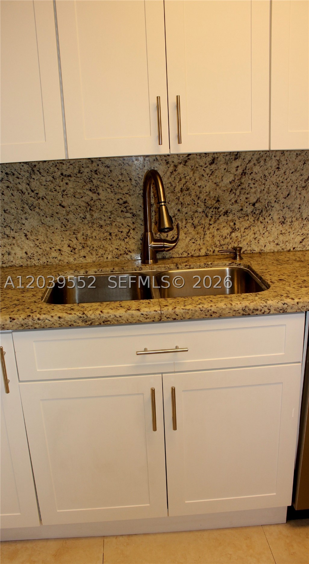 2333 Brickell Ave 1004 Property Photo 7