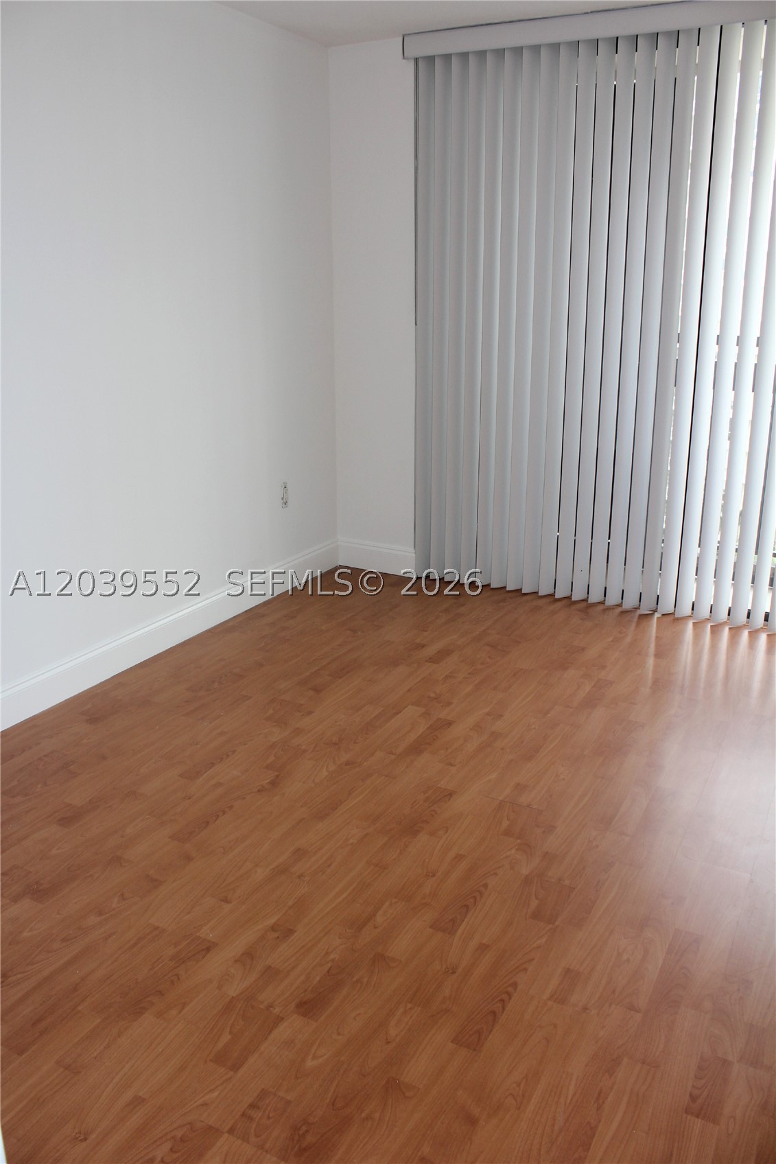 2333 Brickell Ave 1004 Property Photo 10