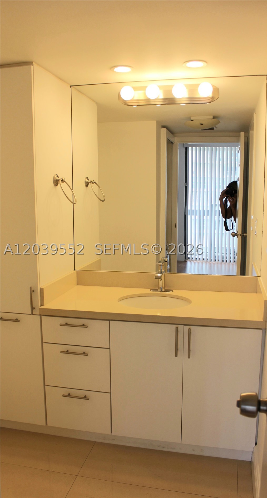2333 Brickell Ave 1004 Property Photo 14