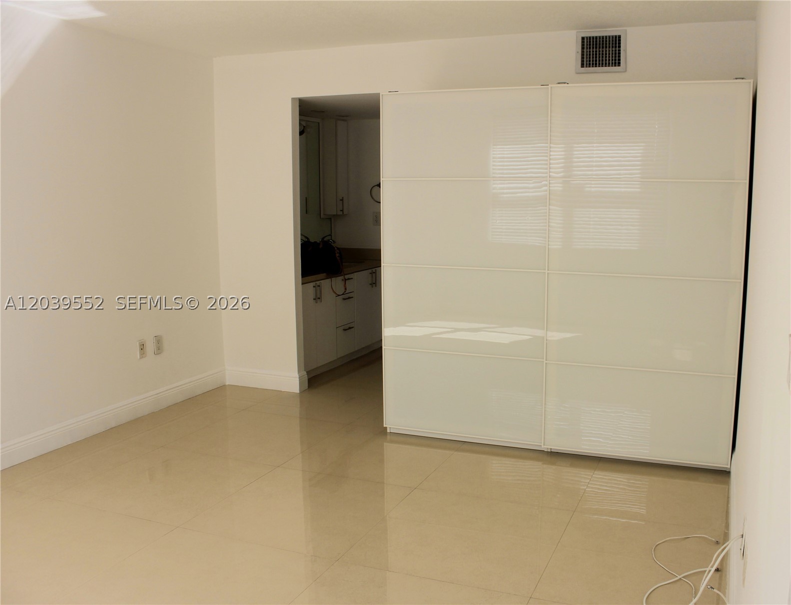 2333 Brickell Ave 1004 Property Photo 16