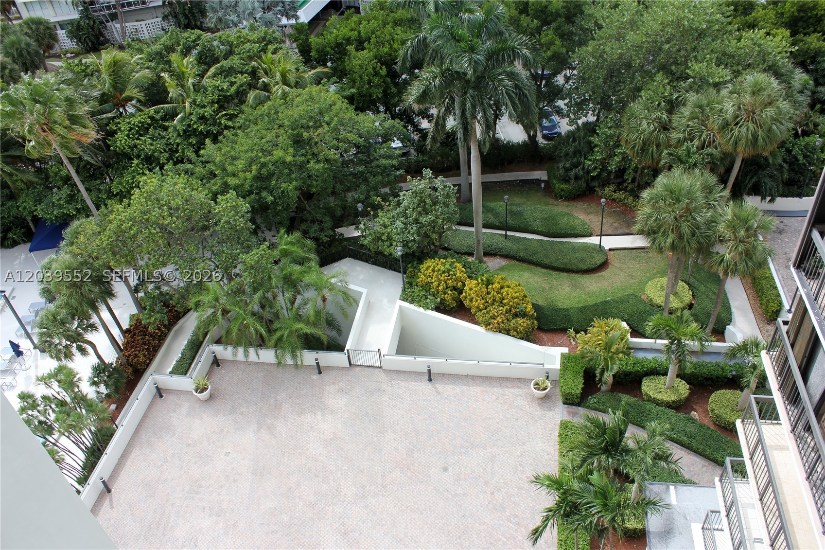 2333 Brickell Ave 1004 Property Photo 20