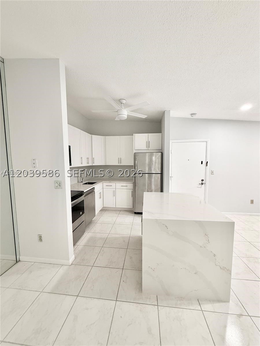 7857 Ashmont Cir 213 Property Photo 1