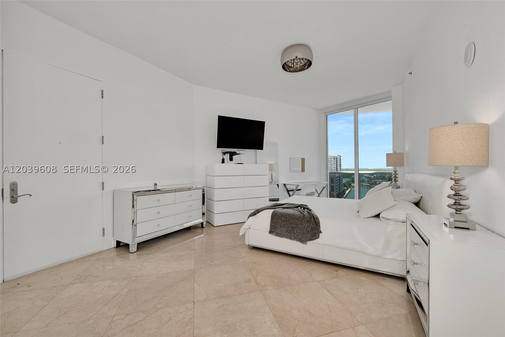 16001 Collins Ave 1005 Property Photo 22
