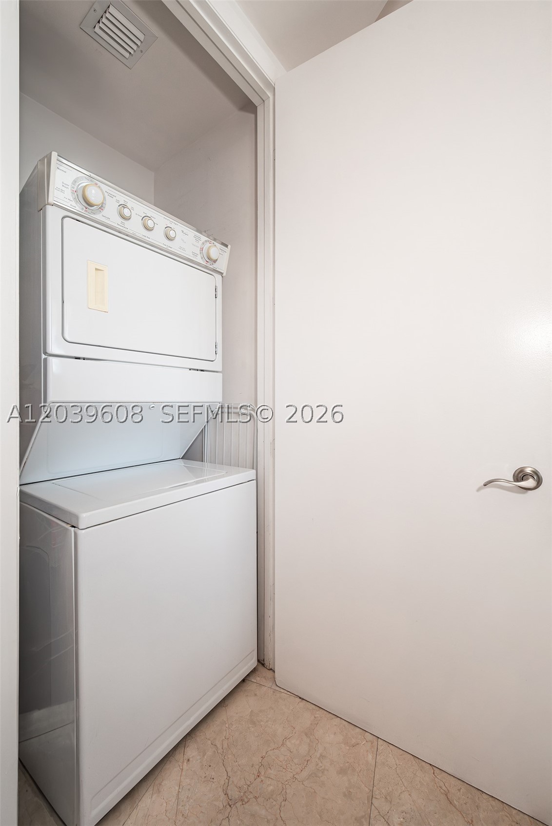 16001 Collins Ave 1005 Property Photo 28