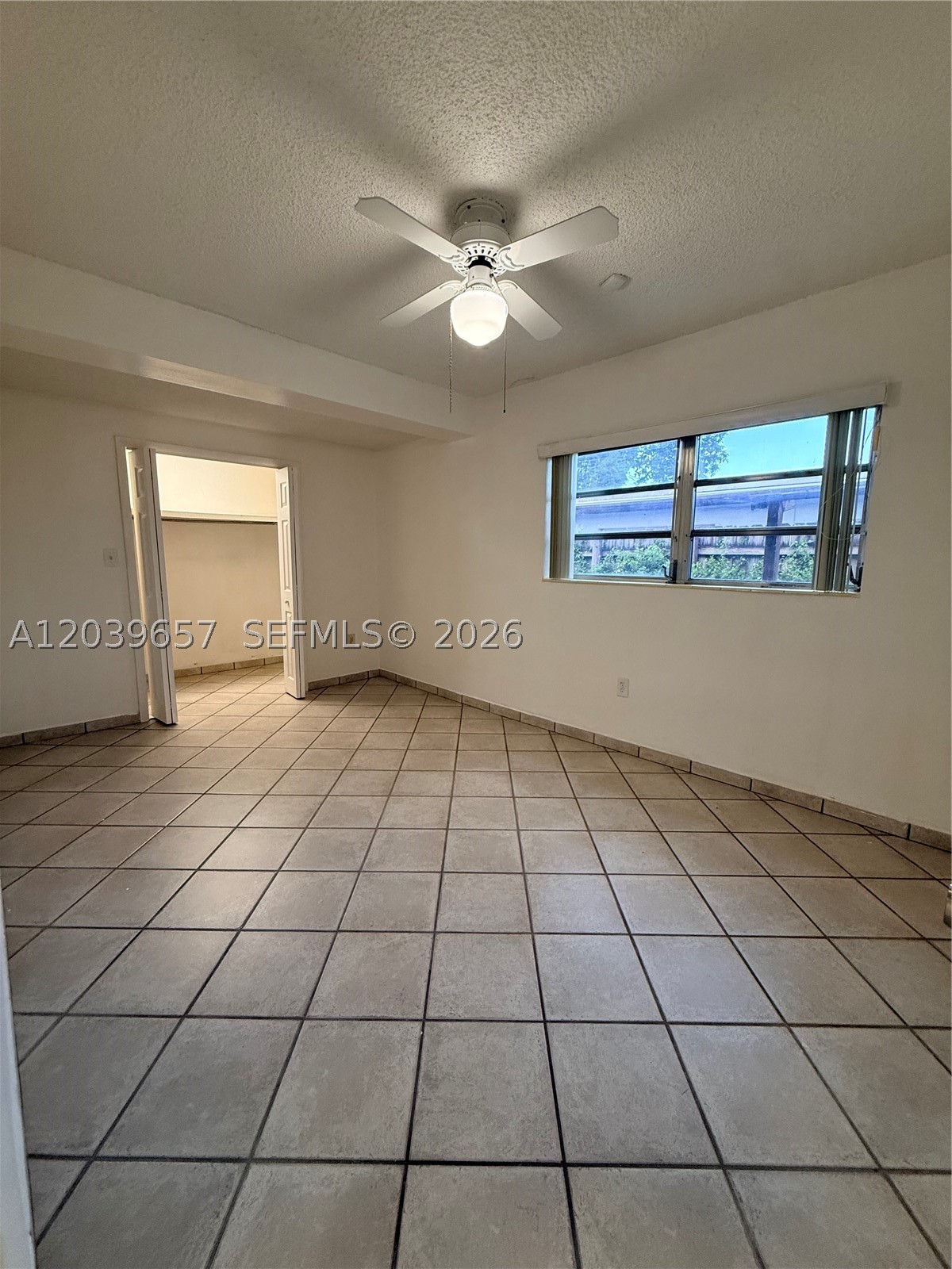 561 W 39th St N/a Property Photo 21
