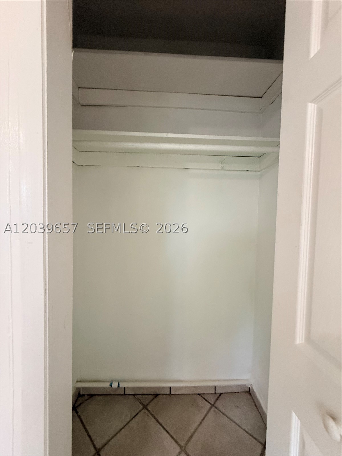 561 W 39th St N/a Property Photo 32