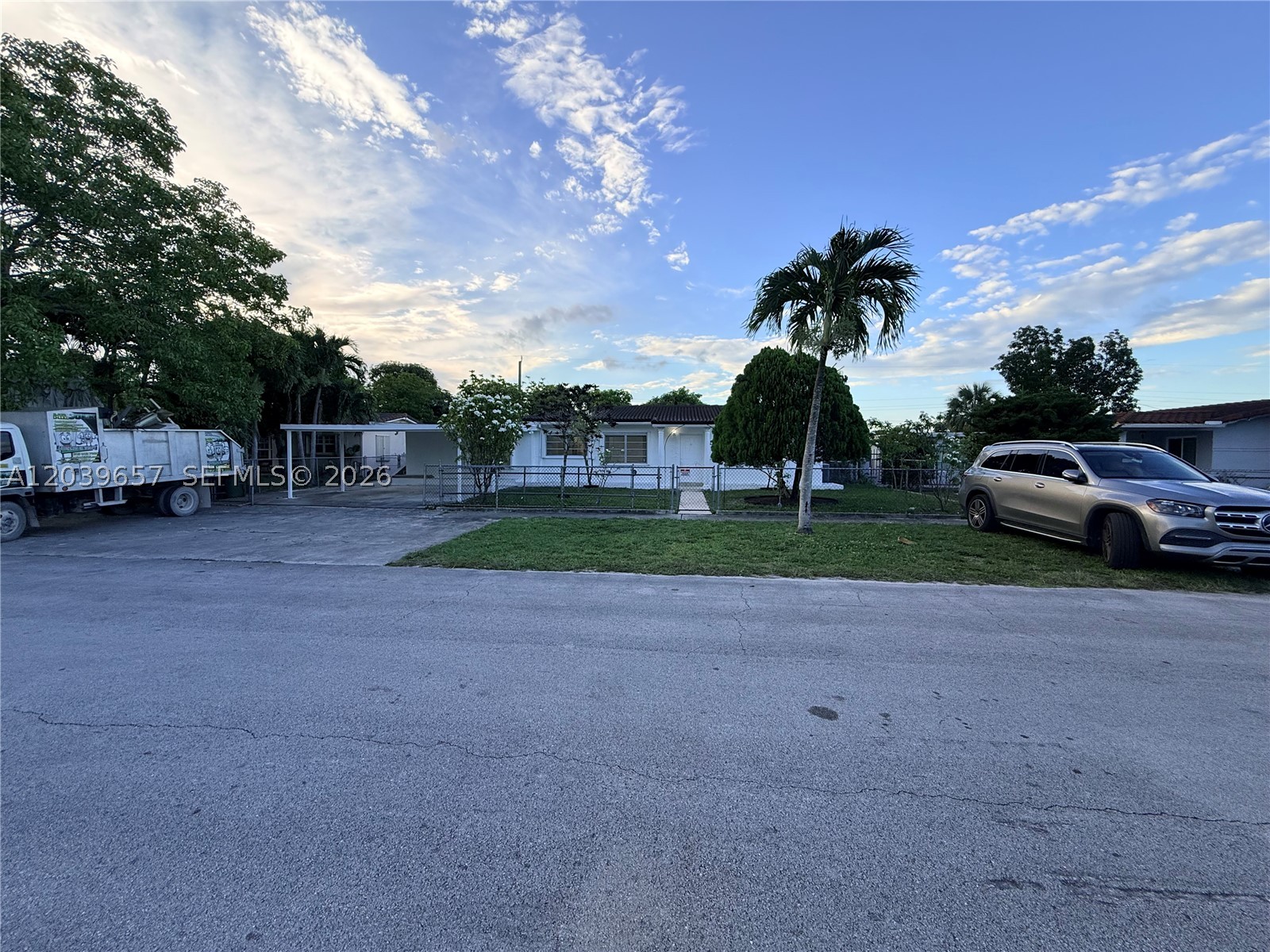 561 W 39th St N/a Property Photo 63