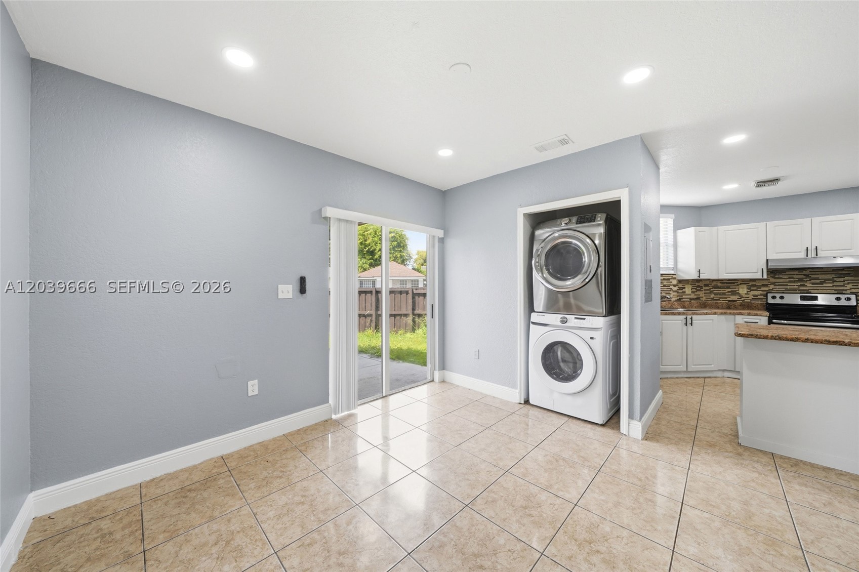 A12039666 Property Photo 9