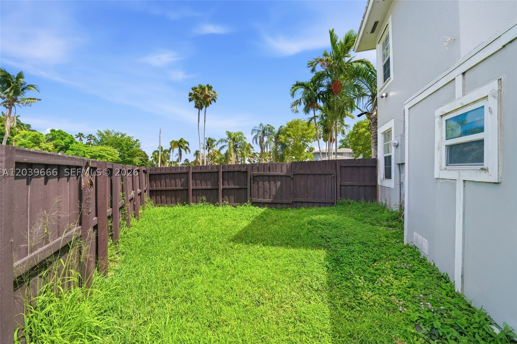 A12039666 Property Photo 14