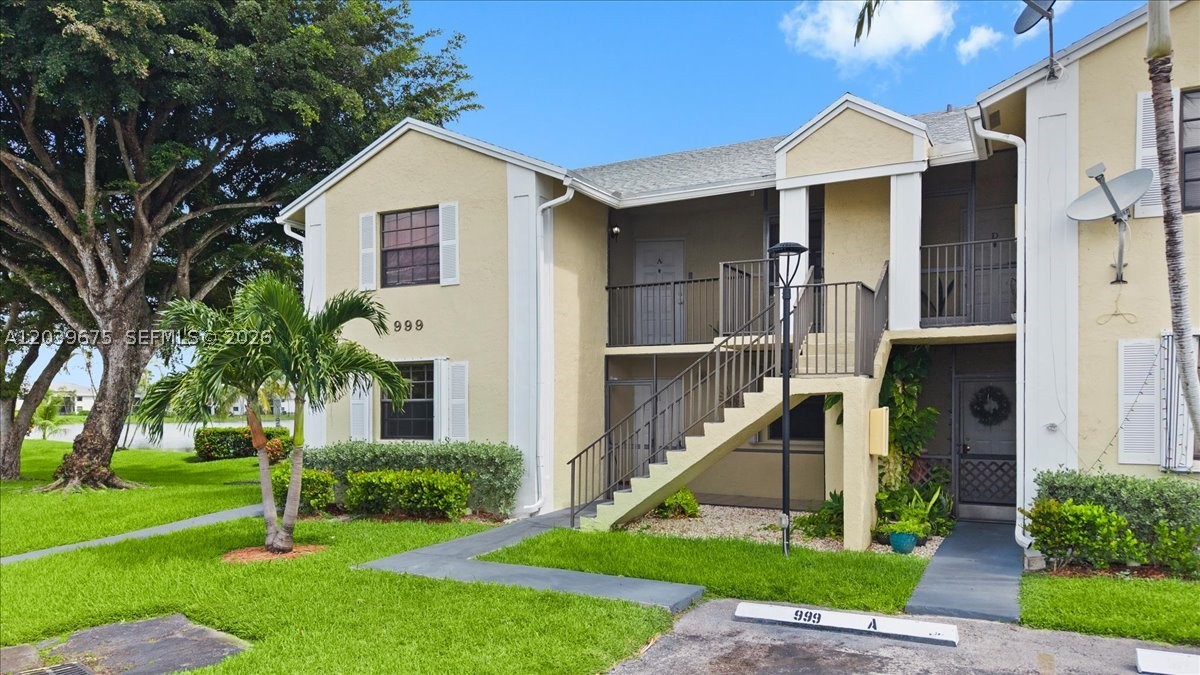 999 Hamilton Dr 999b Property Photo 33