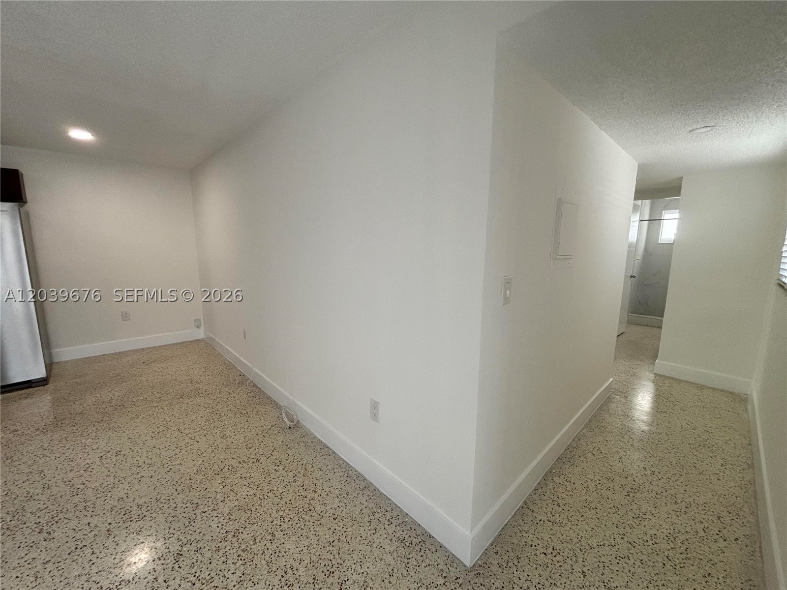 458 E 31st St 3 Property Photo 5