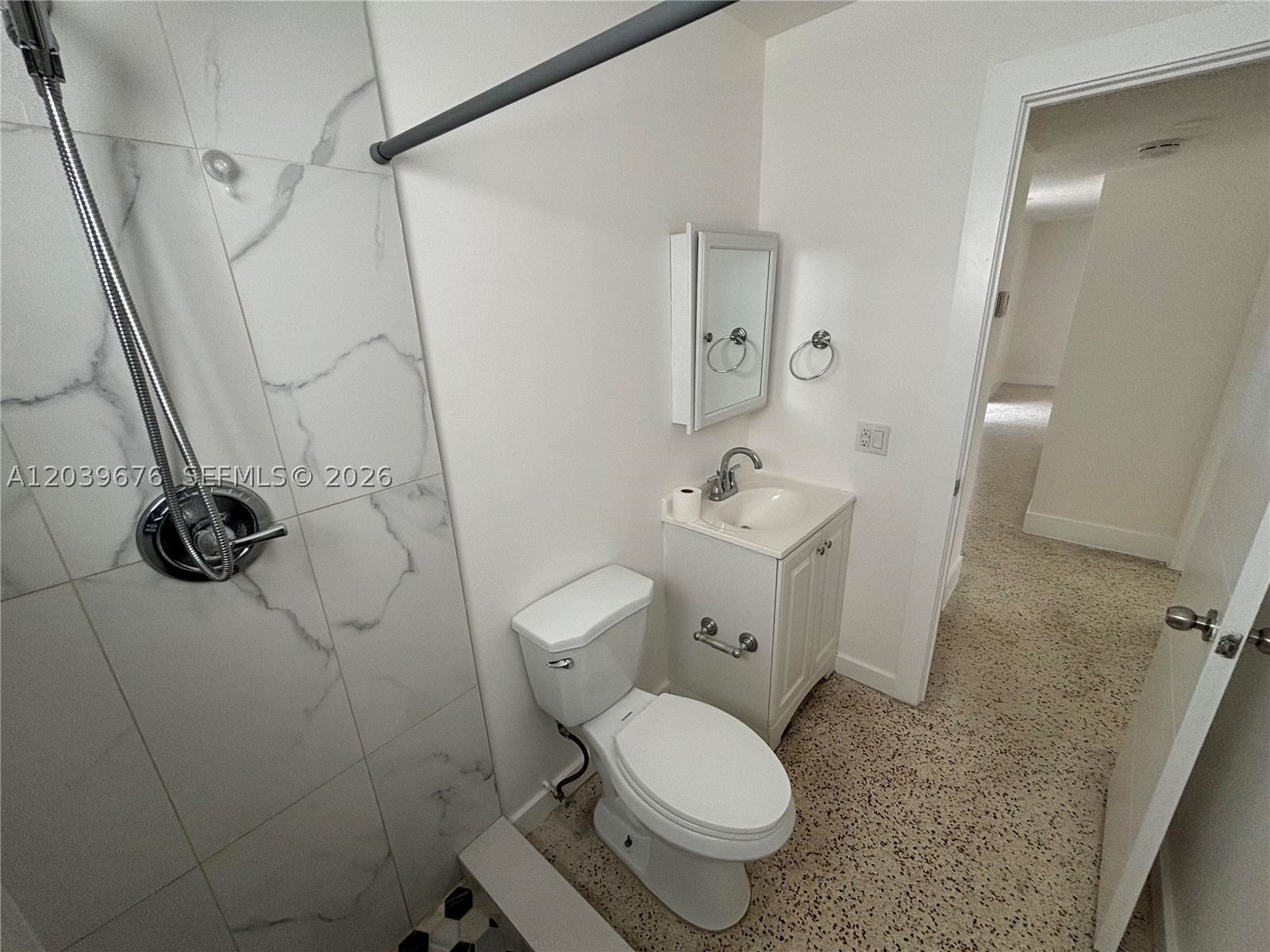 458 E 31st St 3 Property Photo 10