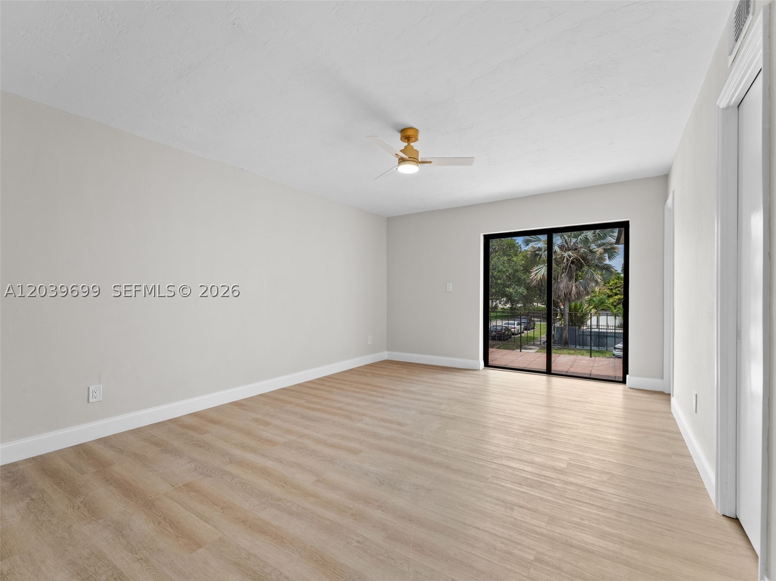 13502 Ne 24th Ct Property Photo 16