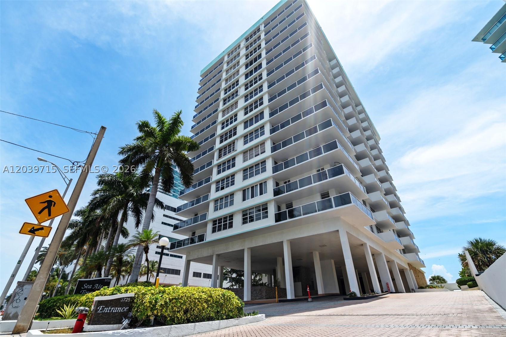3725 S Ocean Dr 1410 Property Photo 3